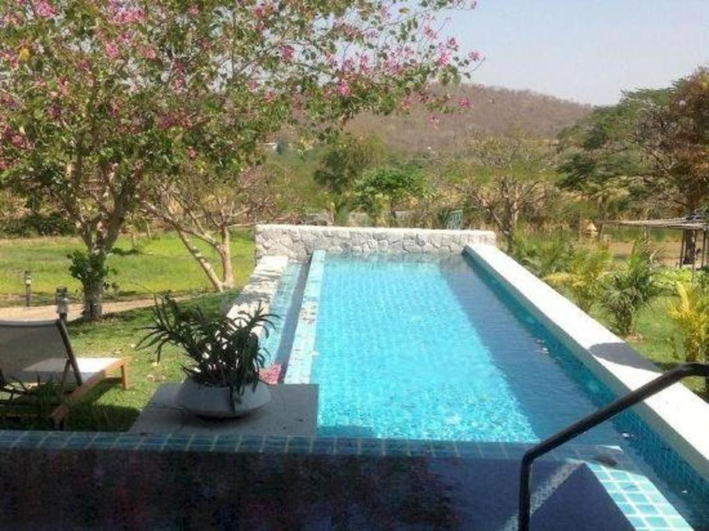 Baan Souchada Resort & Spa Sara Buri Extérieur photo
